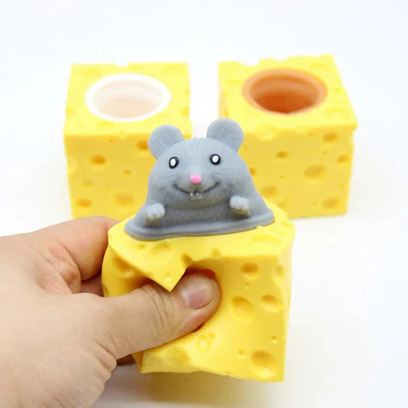 Stress-Relieving Pet Cheese Mouse – Fun Squeeze Toy